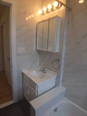 Rented by Roberto Guilbet, LREB | media 48