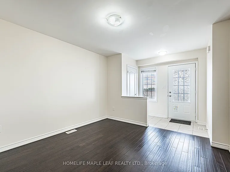 67 Benhurst Cres — Photo 11