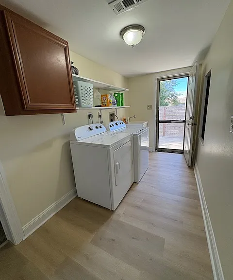 5420 Charlotte Dr — Photo 6