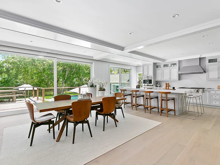 62 Osborne Ln — Photo 3