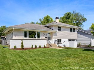 102 N Erie St, Wheaton, IL 60187