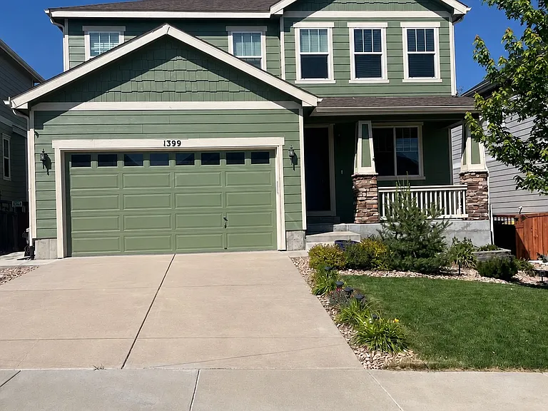 1399 Morningview Ln — Photo 1