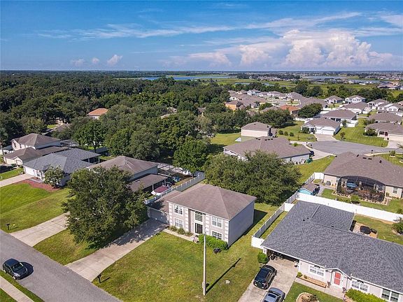 2nd image of 804 Deer Glen Ct