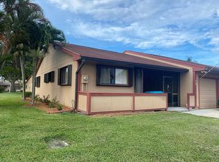1 Flint Way, Boynton Beach, FL 33426