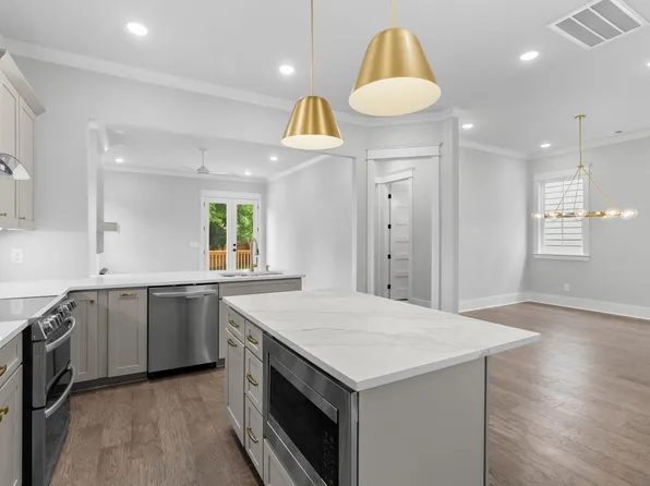 542B Starliner Dr, Nashville, TN 37209