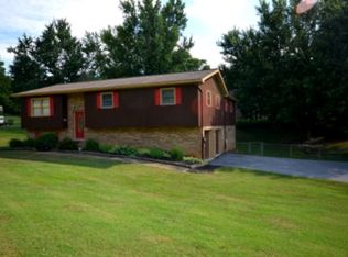 110 Meadowstone Dr, Unicoi, TN 37692