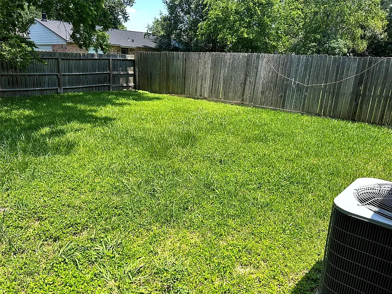 5018 Ridgecreek Dr — Photo 16