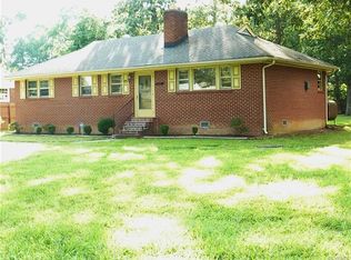 1418 Knollwood Dr, North Chesterfield, VA 23235