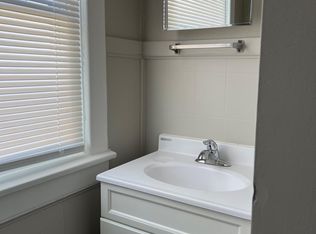 119 E 8th St #5, Muscatine, IA 52761