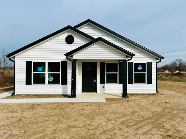 415 S Jefferson St, Carterville, MO 64835