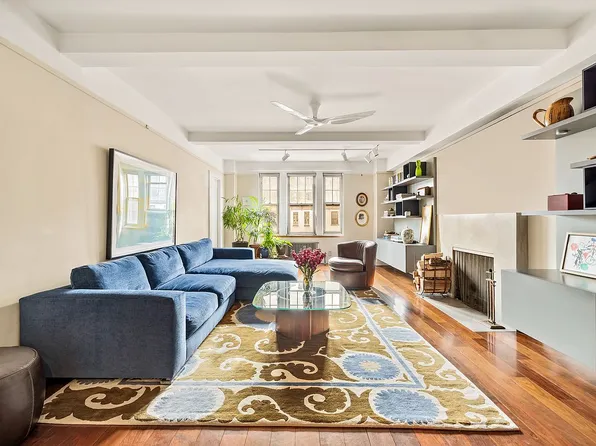 45 Christopher St APT 4E, New York, NY 10014