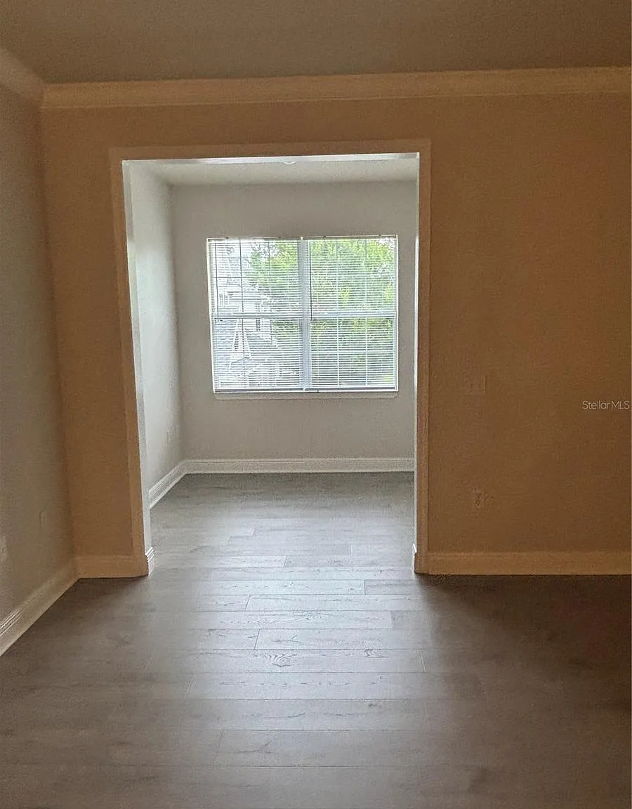 1 bed, 942 sqft, $1,650 — Photo 2