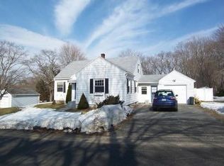 101 Metacomet Ave, Swansea, MA 02777