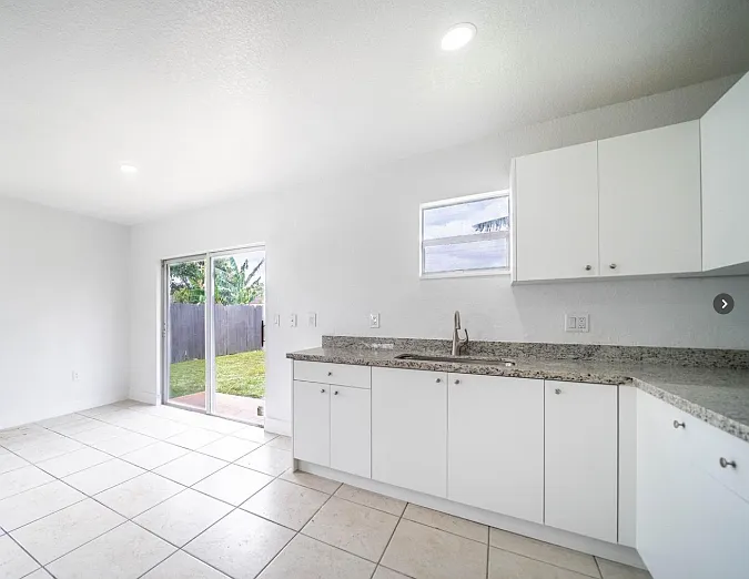 4 bed, 1395 sqft, $2,800 — Photo 4