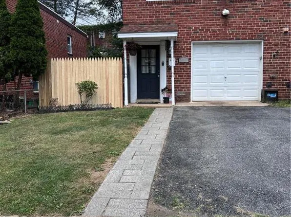 689 Dixon St, Allentown, PA 18103