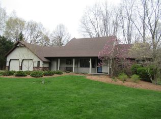 6970 Archway Dr NE, Rockford, MI 49341