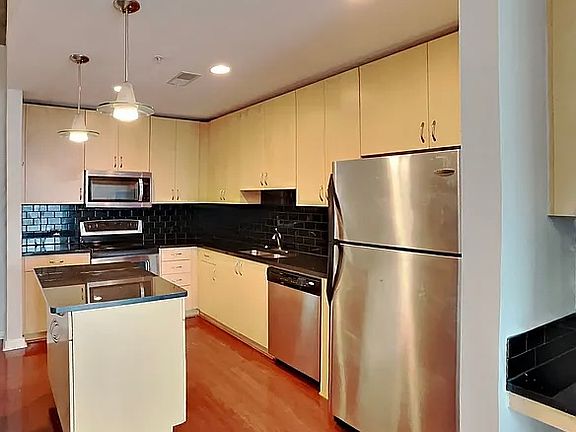 4th image of 860 Peachtree St NE