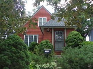 9826 S 55th Ave, Oak Lawn, IL 60453