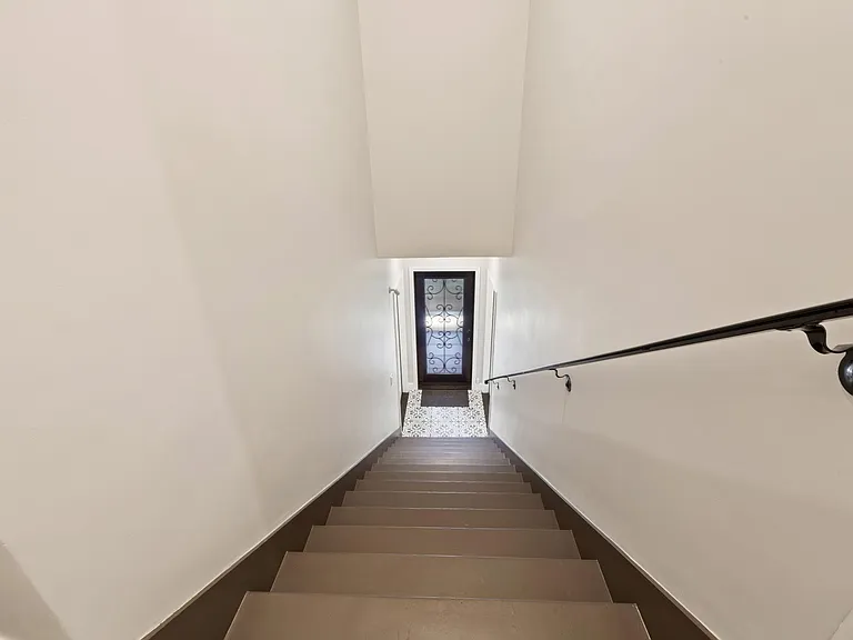 1118 N Poinsettia Dr #1/2 — Photo 14