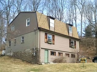 11 Primrose Hill Rd, Rhinebeck, NY 12572