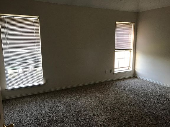 5th image of 2632 John Dr