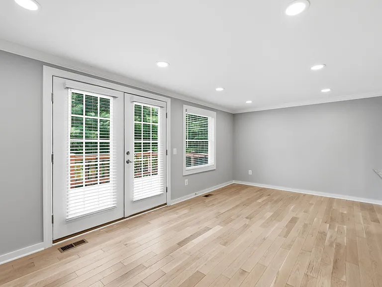 2916 Montauk Ct — Photo 12