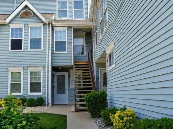 105 Pond Way, Staten Island, NY 10303