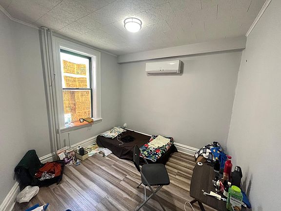 3rd image of 84 Romaine Ave #1E