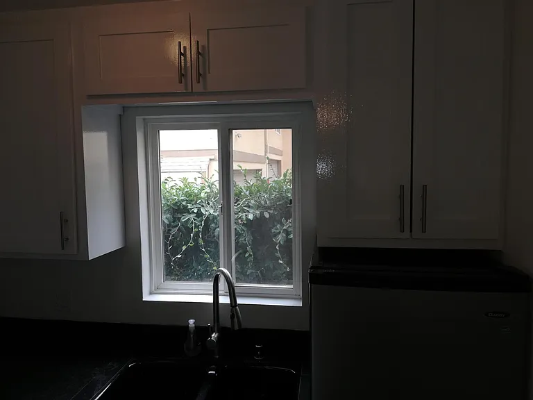 1919 Mathews Ave #4A — Photo 12