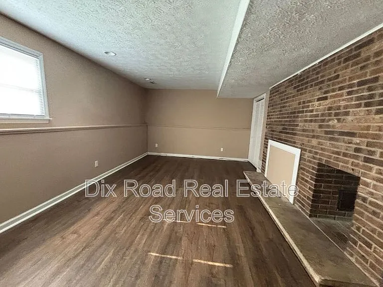 4107 Central Ave — Photo 23