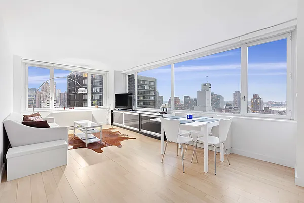 Rented by Compass | media 6