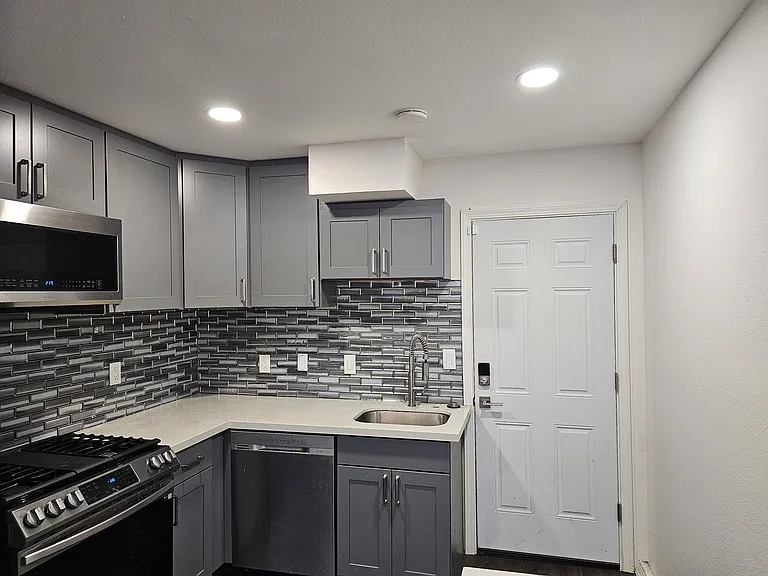 15904 NE 112th St — Photo 3