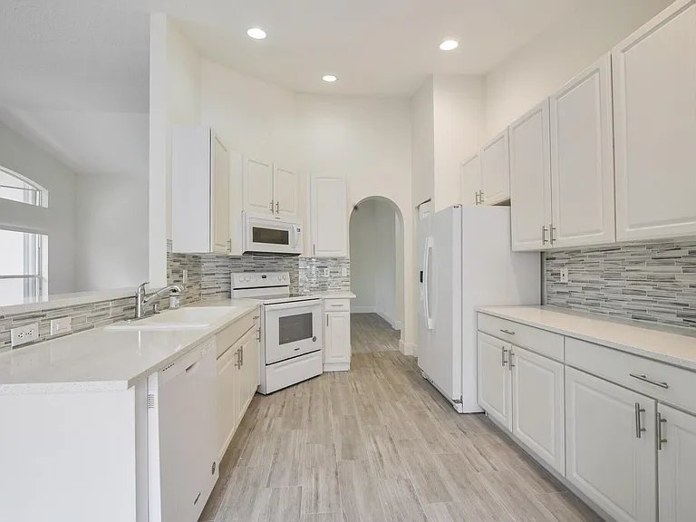 172 Jones Creek Dr — Photo 13
