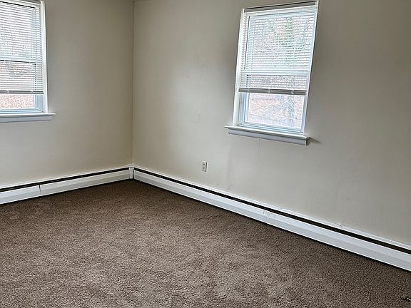 4th image of 867 Hilldale Rd #66cd84bc4