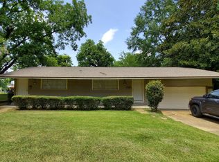 4328 Council Cir, Jackson, MS 39206