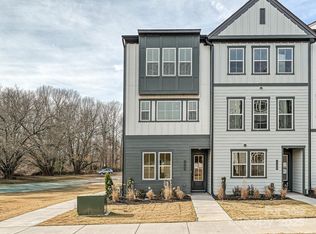 1343 Sandstar Ln, Charlotte, NC 28226