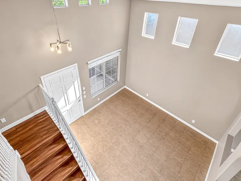11757 Del Sur Ave — Photo 15