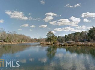 720 Oak Hill Cir, Stone Mountain, GA 30083