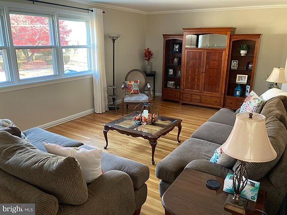 5th image of 614 Artwood Dr