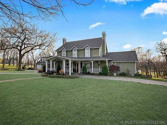 4th image of 22972 Woodridge Dr