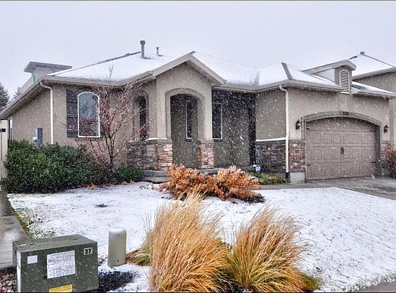 4th image of 3748 N Meadow Springs Ln