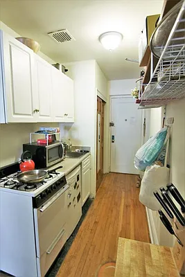 Rented by JK Dansar Corp | media 8