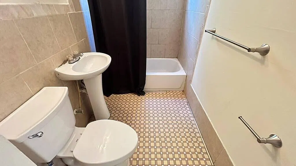 2 bed, 2.0 bath, 880 sqft, $2,150 — Photo 3