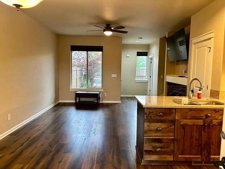 20928 NE High Desert Ln — Photo 2