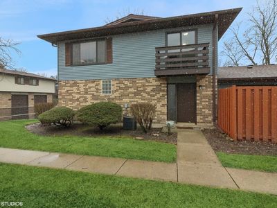 1575 Avati Ln APT D, Aurora, IL, 60505