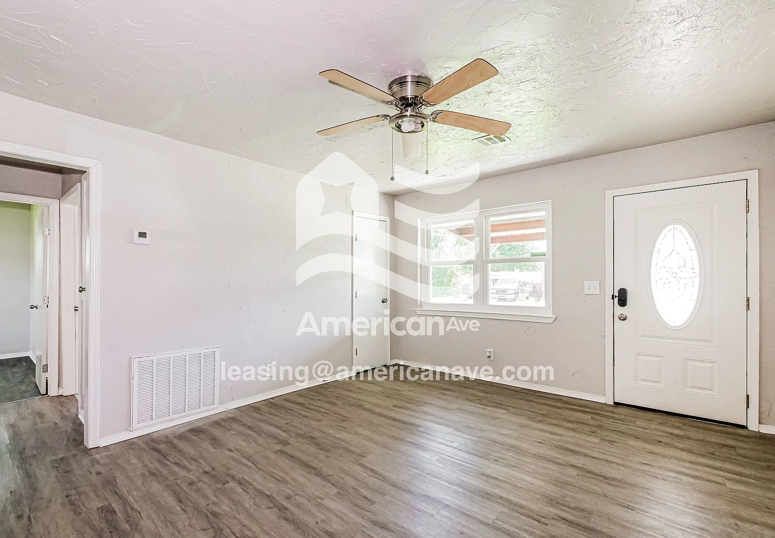 2 bed, 1.0 bath, 1050 sqft, $960 — Photo 3