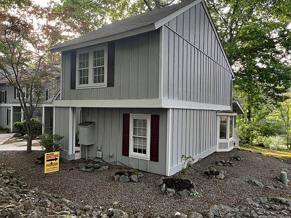2nd image of 172 Cordero Ln