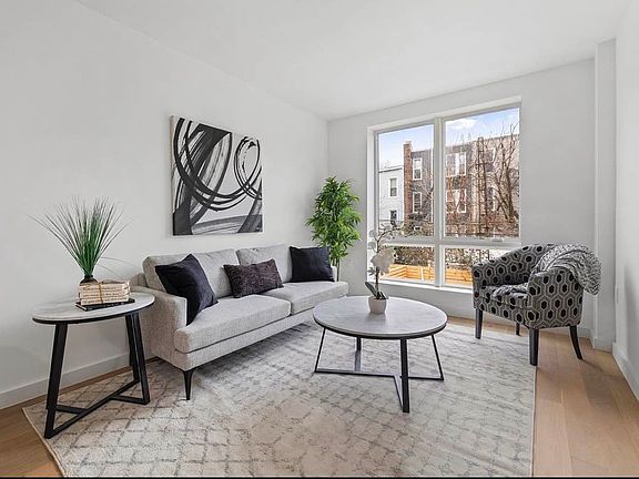 5th image of 1220 Putnam Ave #3F