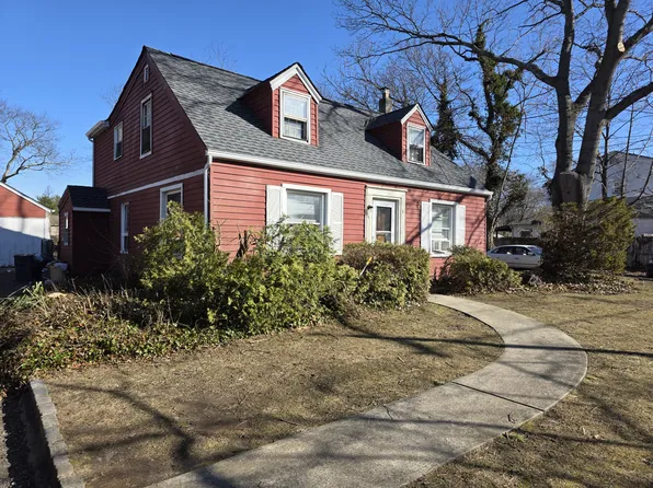 (undisclosed Address), Brentwood, NY 11717