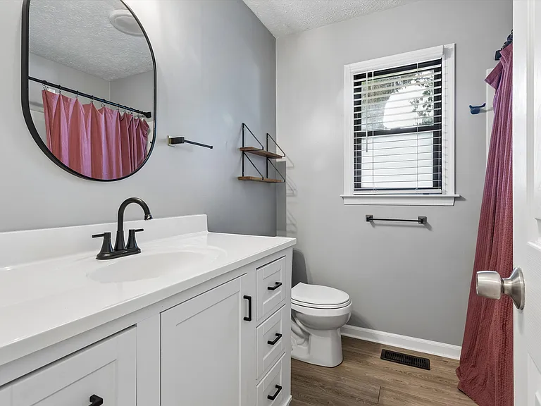 160 Fairmont Dr — Photo 33